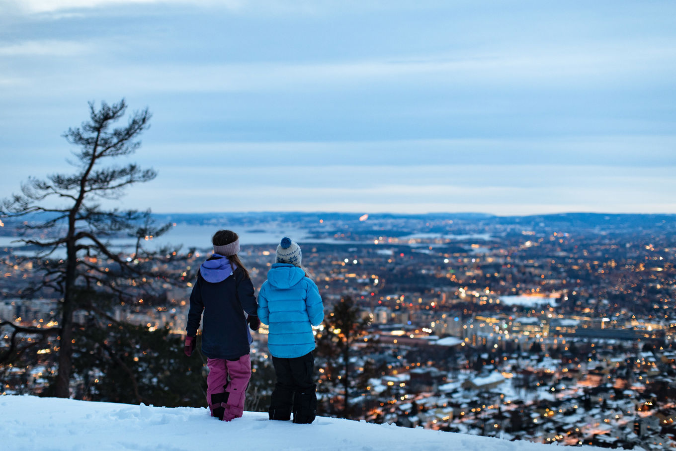 Foto: Oslo kommune/Thomas Ekström Barn i vinterlandskap